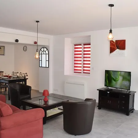 Nyaraló A 20 Mn Du Puy Du Fou Coquette Et Fonctionellle