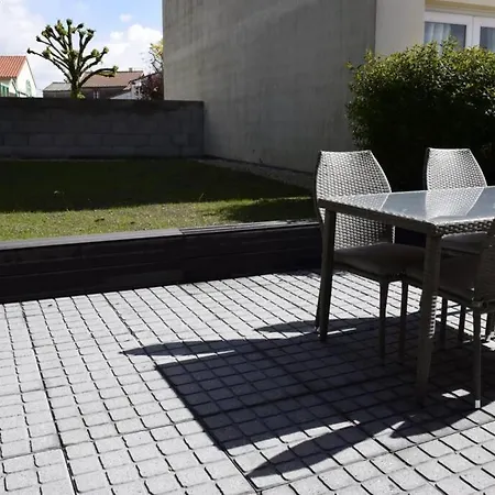 A 20 Mn Du Puy Du Fou Coquette Et Fonctionellle Nyaraló *